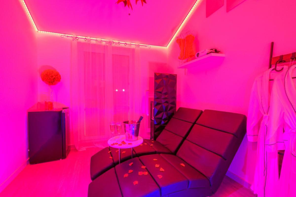 Love Room - Suite Romantique Avec Spa Privatif Le Puy-en-Velay Exterior foto